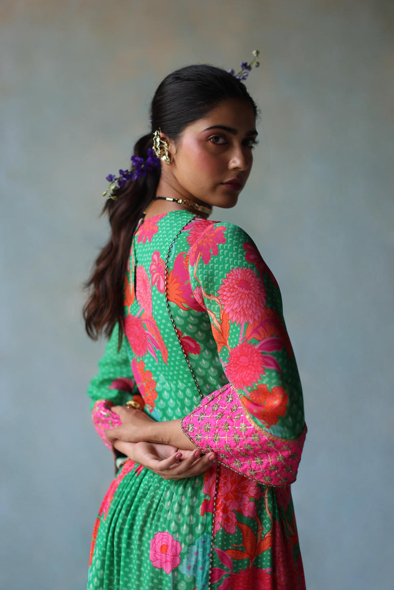 GUL GREEN YOKE CHECK SLEEVE KURTA SET by Rajiramniq for women Worldwide