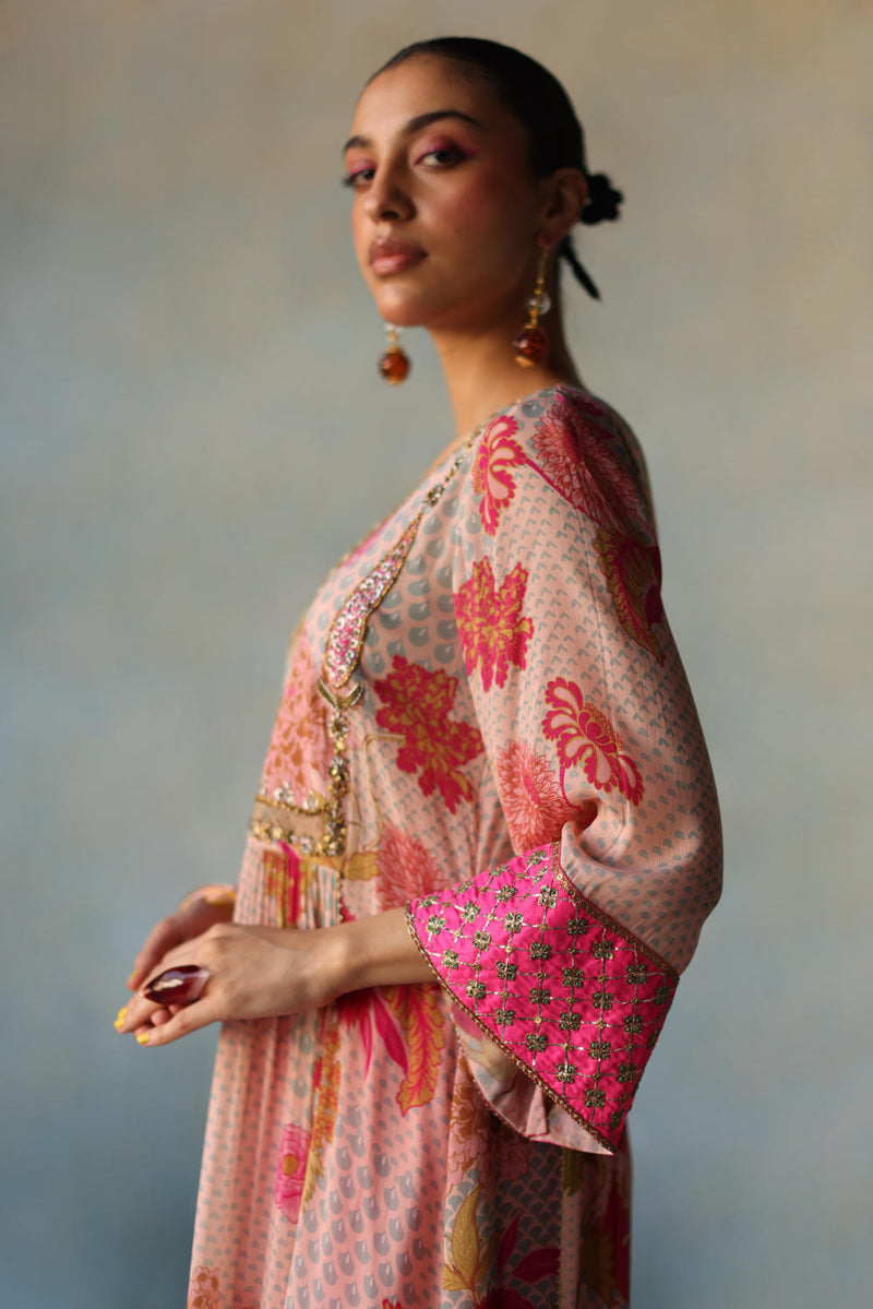 GUL NUDE PINK YOKE CHECK SLEEVE KURTA SET by Rajiramniq for women Worldwide