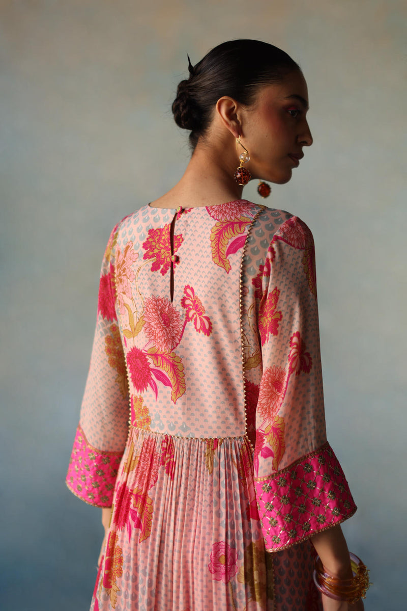 GUL NUDE PINK YOKE CHECK SLEEVE KURTA SET by Rajiramniq for women Worldwide