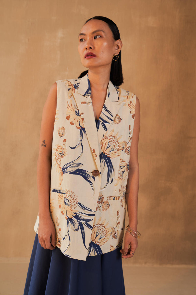 Garden Of Strength Organic Cotton Vest Jacket poplin by SUI in multi color for women Worldwide