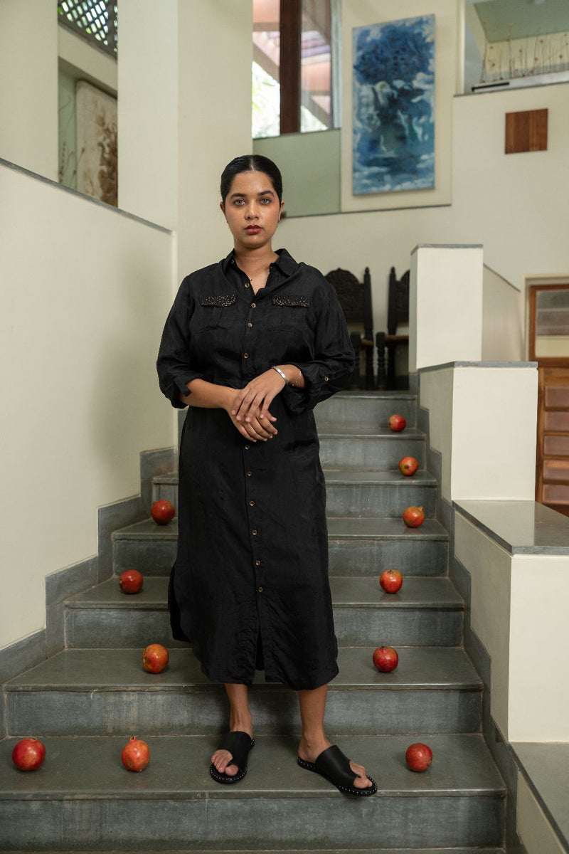 Gold dust in black - Star Dress