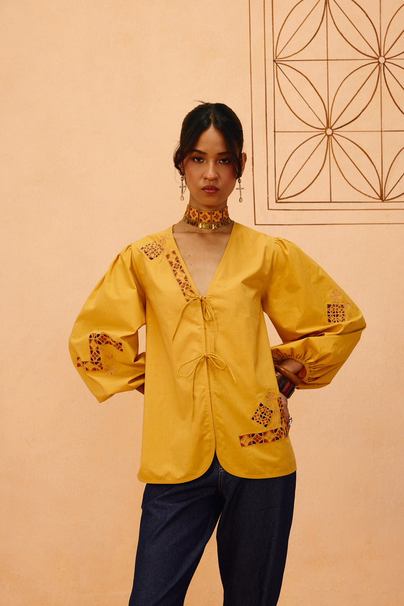 Golden Roots Organic Cotton Top poplin top/shirt by SUI in mustard for women Worldwide