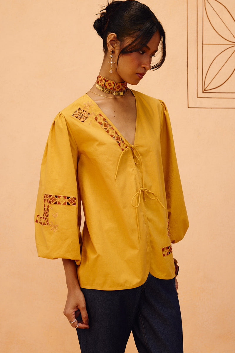 Golden Roots Organic Cotton Top poplin top/shirt by SUI in mustard for women Worldwide