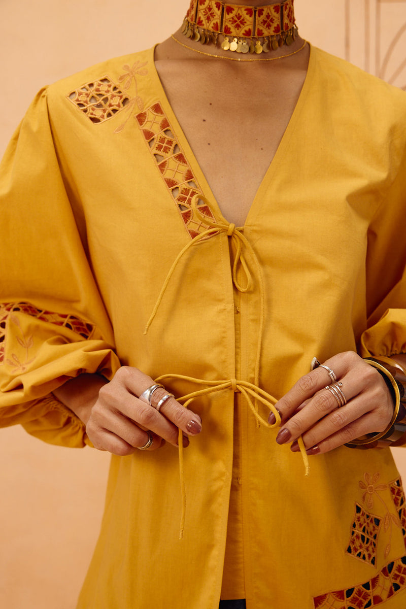 Golden Roots Organic Cotton Top poplin top/shirt by SUI in mustard for women Worldwide