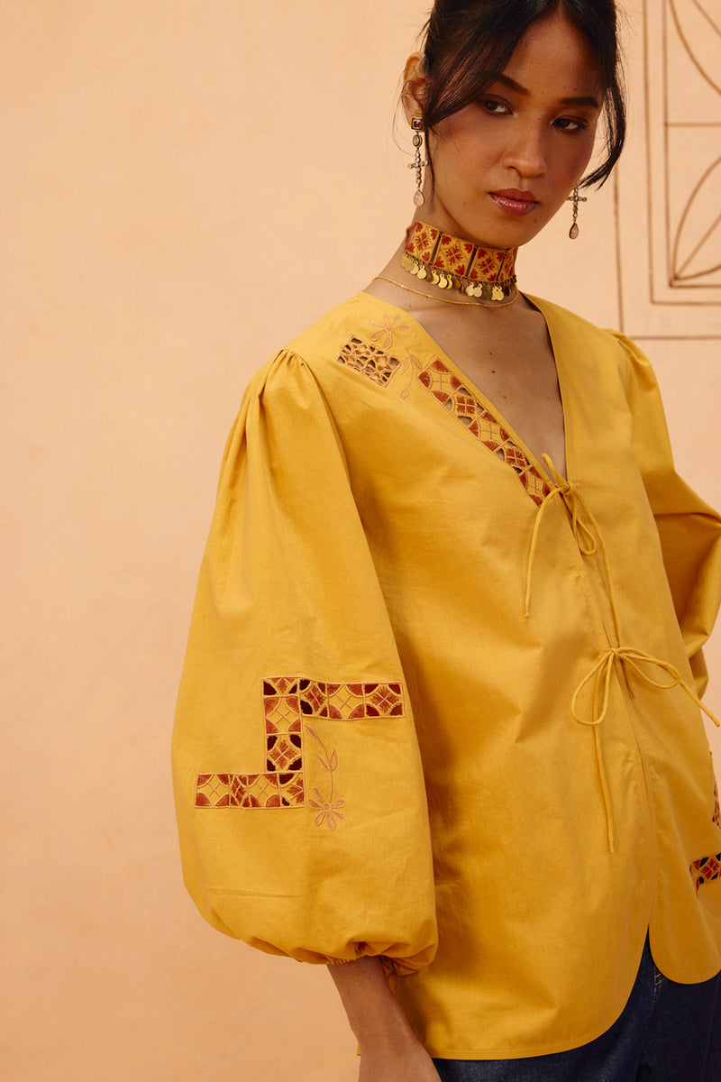 Golden Roots Organic Cotton Top poplin top/shirt by SUI in mustard for women Worldwide