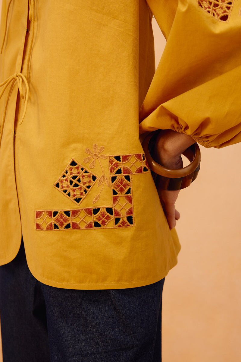 Golden Roots Organic Cotton Top poplin top/shirt by SUI in mustard for women Worldwide