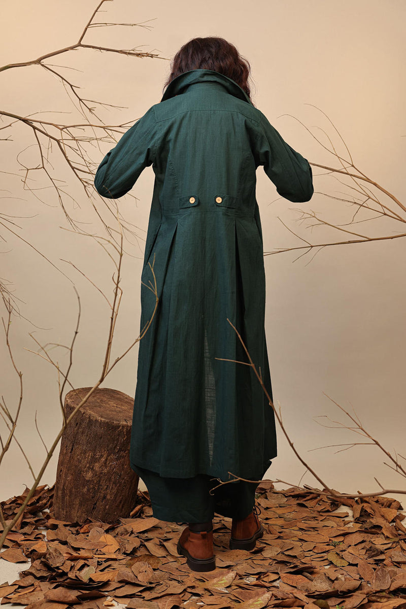 Green Cali Trench Jacket 100% cotton by Mati in green color for women Worldwide