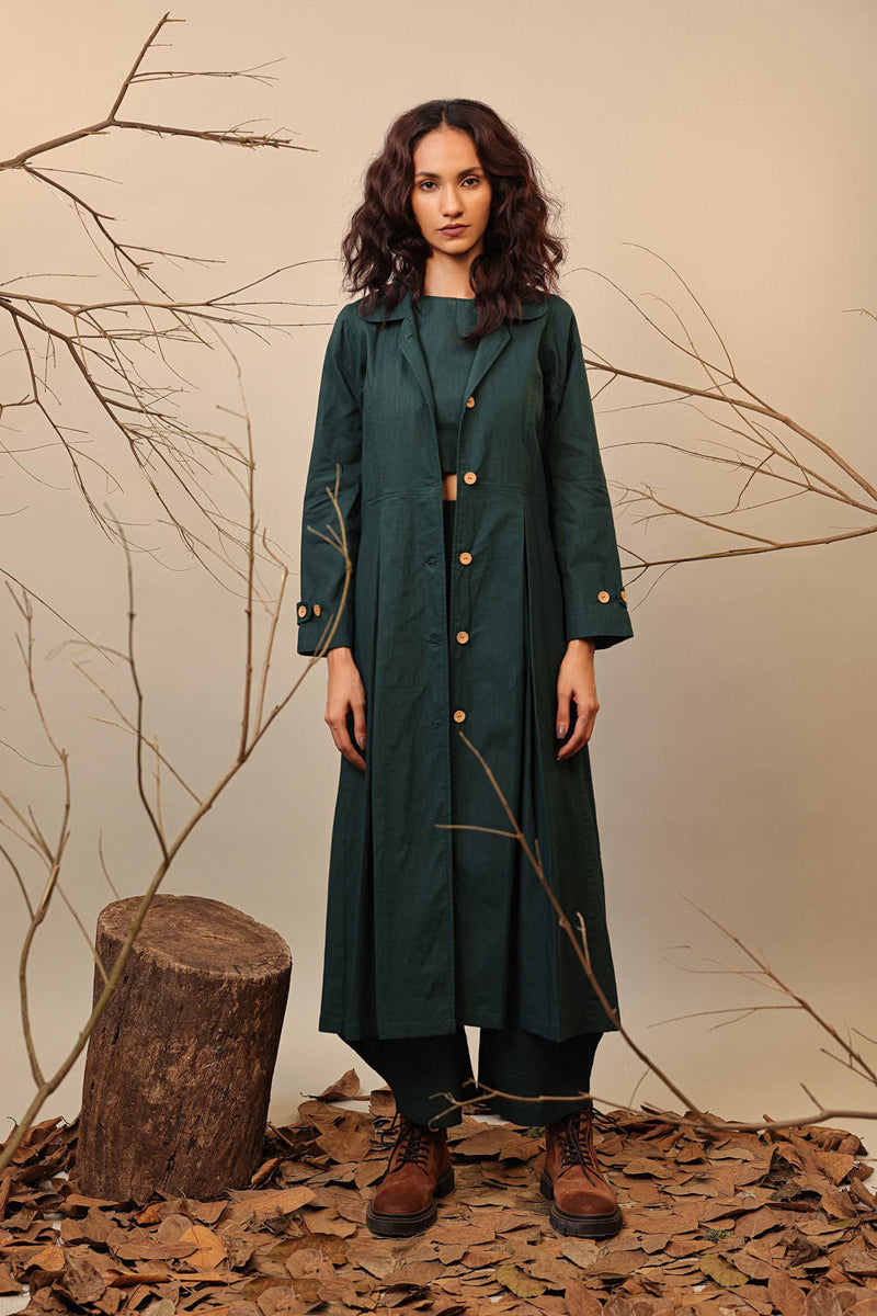 Green Cali Trench Jacket 100% cotton by Mati in green color for women Worldwide