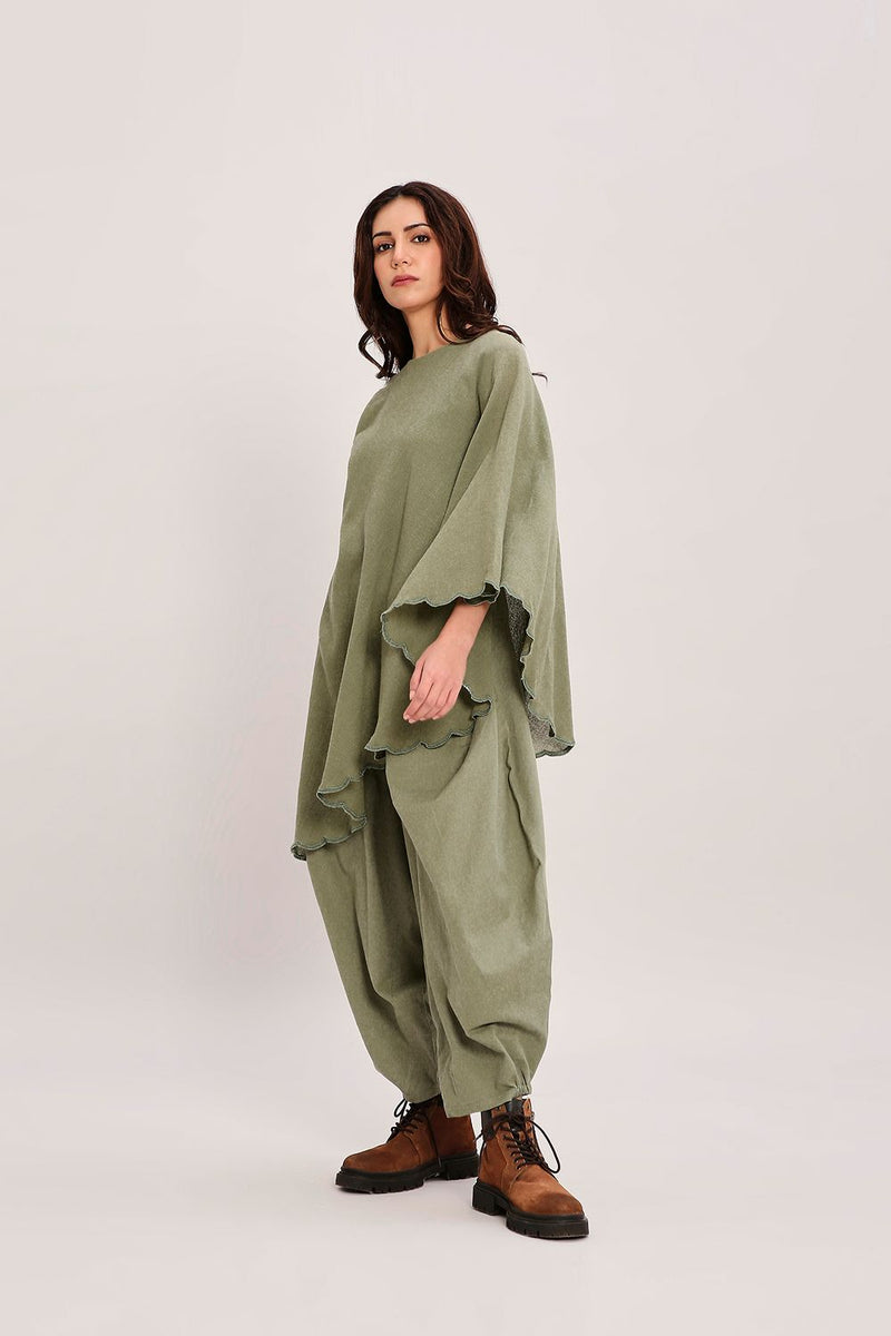 Green Ribbed Scallop Tunic Set (2 PCS) cotton by Mati in green color for women Worldwide