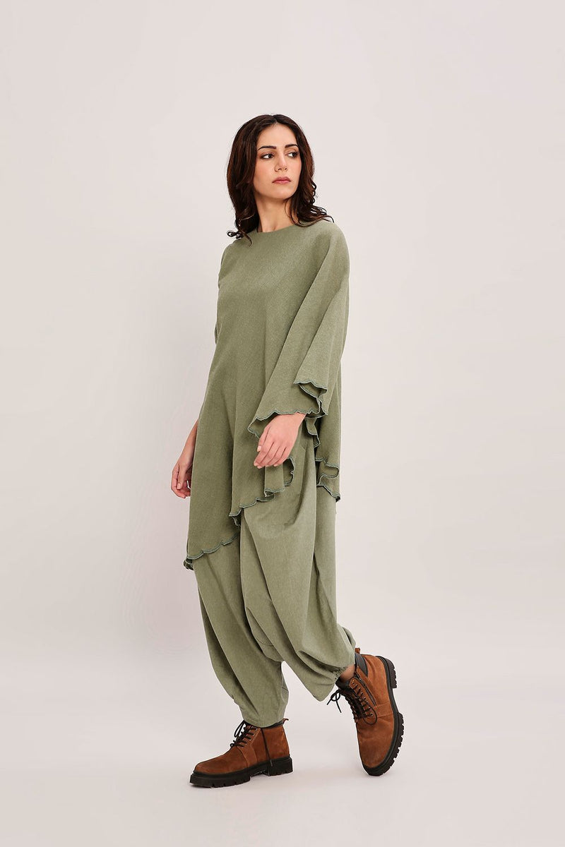 Green Ribbed Scallop Tunic Set (2 PCS) cotton by Mati in green color for women Worldwide