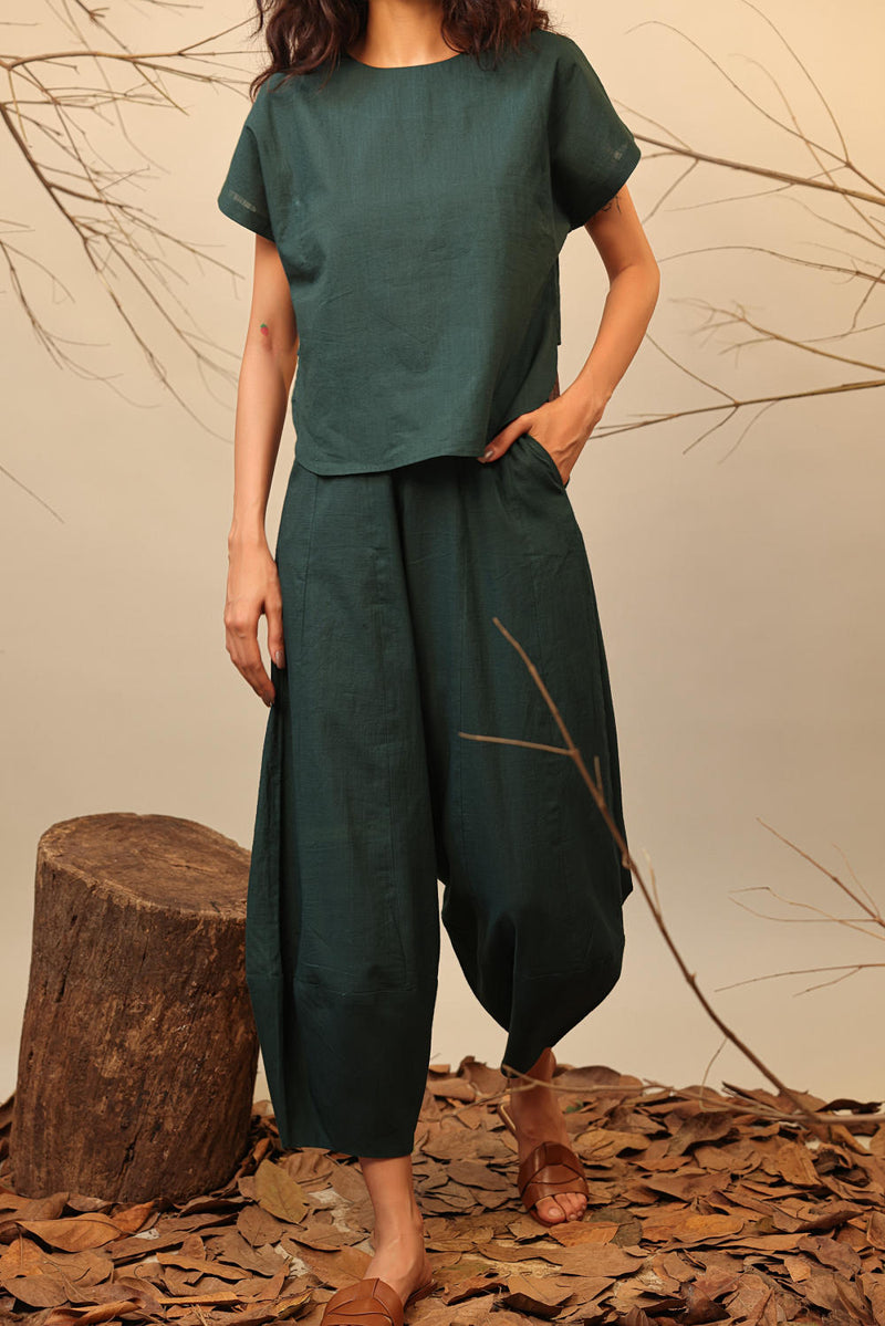 Green Suga Pants 100% cotton by Mati in green color for women Worldwide