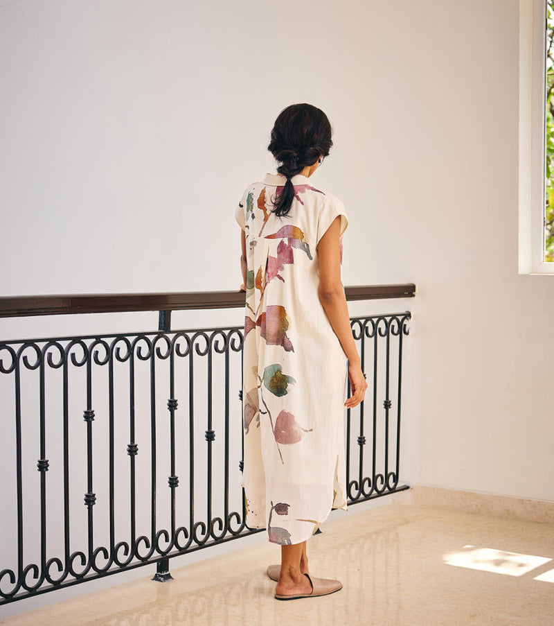 Growing Vein Dress cotton by Khara Kapas in white for women Worldwide