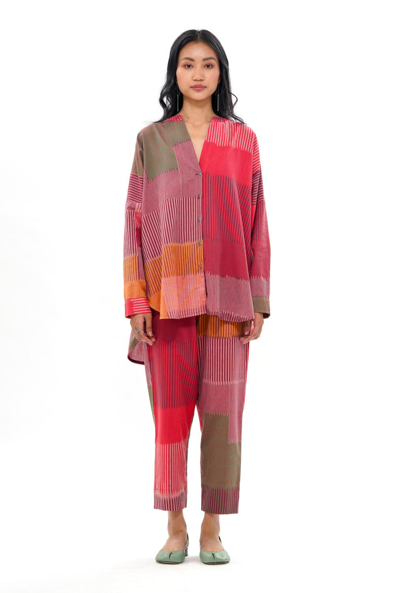 HARU RELAXED SHIRT 100% cotton by Translate - Handwoven Ikat in red color for women Worldwide