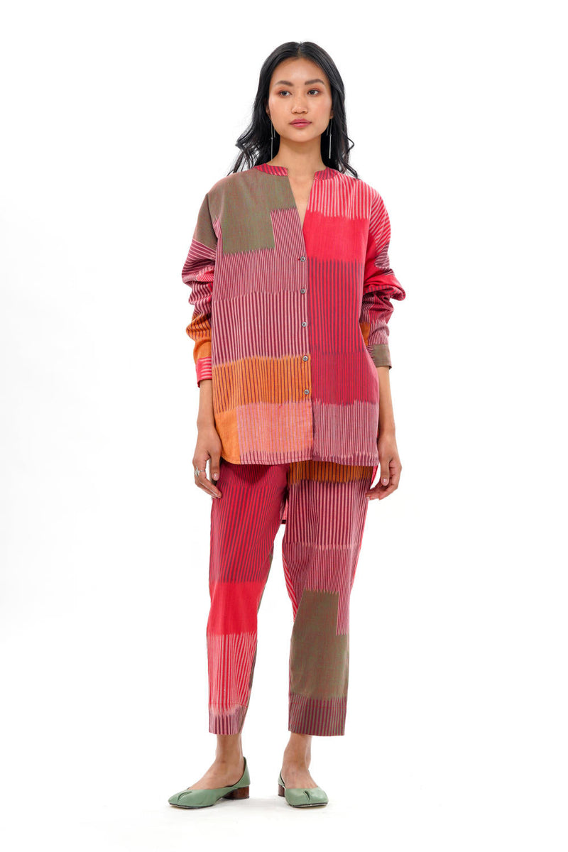 HARU RELAXED SHIRT 100% cotton by Translate - Handwoven Ikat in red color for women Worldwide