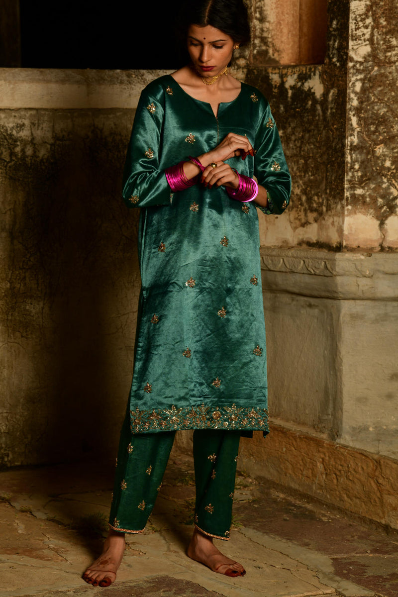 Heerapanna Kurta Set by Tokree in green color for women Worldwide