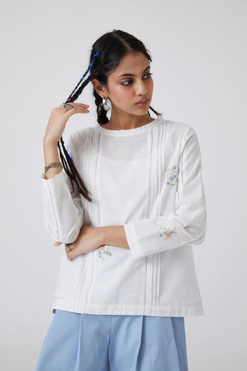 Hurit - Top Top & Tunics by The Summer House in white color for women Worldwide
