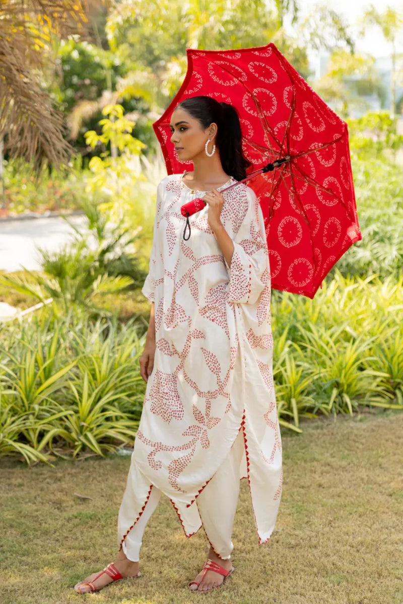 IKEBANA SET-WHITE silk by Dyelogue in white color for women Worldwide