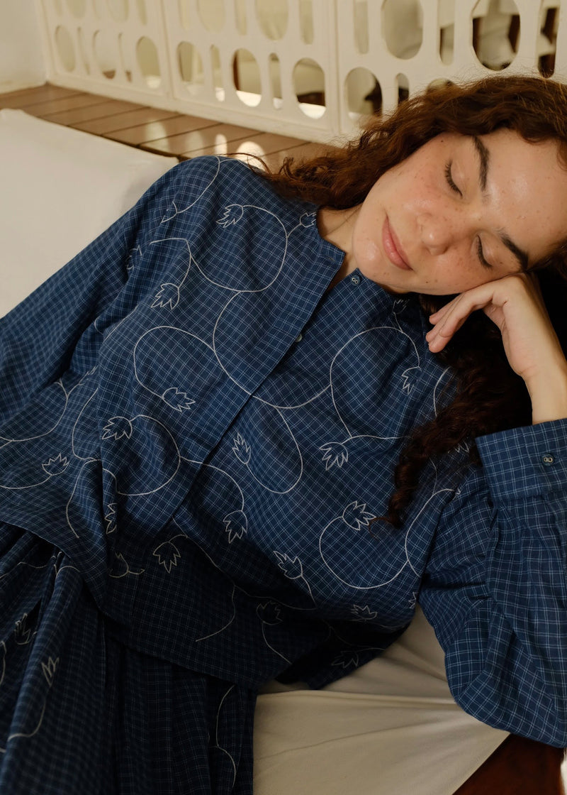 Thea Top handwoven cotton top/shirt by MASON AND MILL in navy blue for women Worldwide