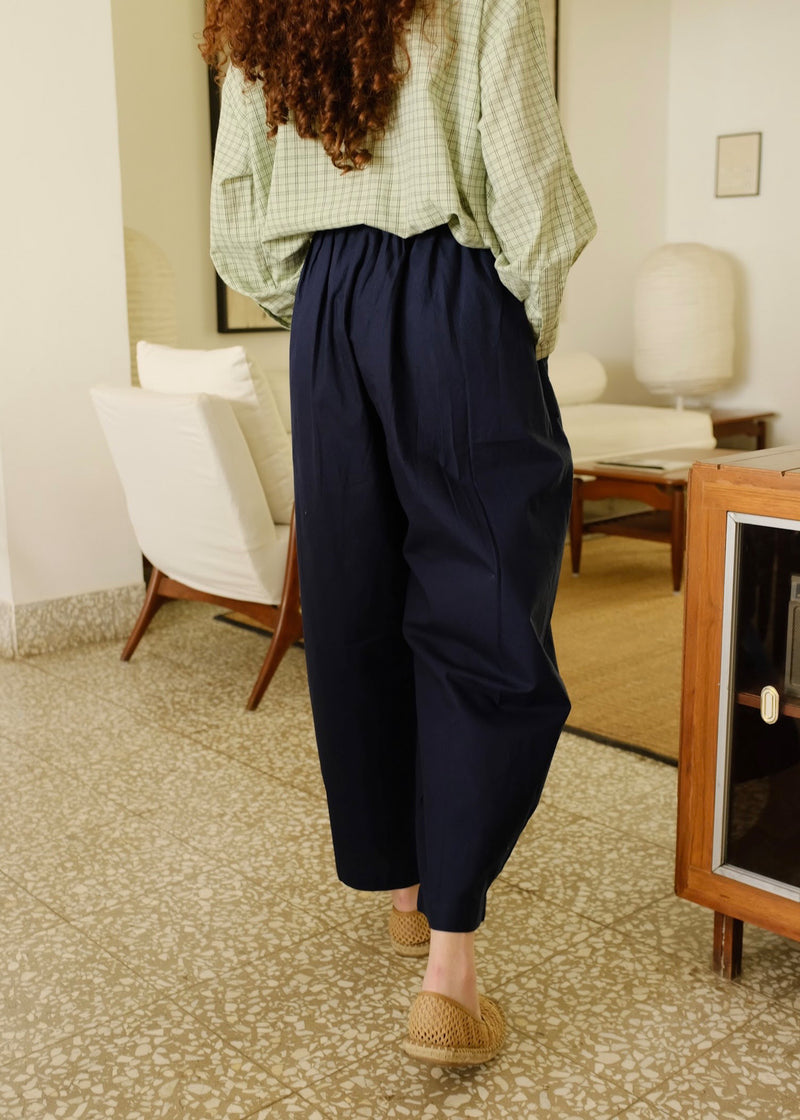 Cole Pant cotton pant/trouser by MASON AND MILL in navy blue for women Worldwide