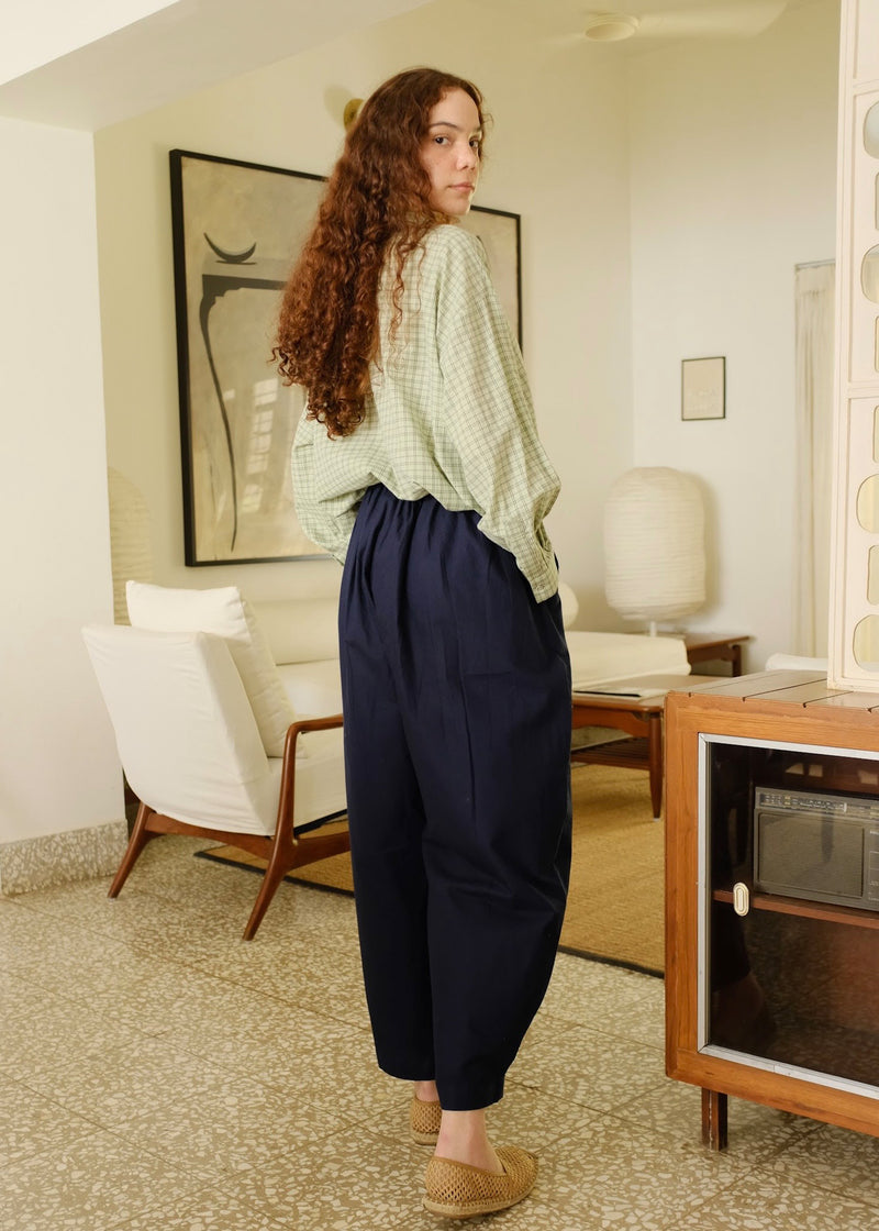Cole Pant cotton pant/trouser by MASON AND MILL in navy blue for women Worldwide