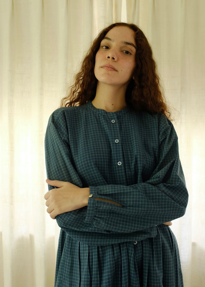 Cynthia-Washed Navy Dress handwoven cotton dress by MASON AND MILL in navy blue for women Worldwide