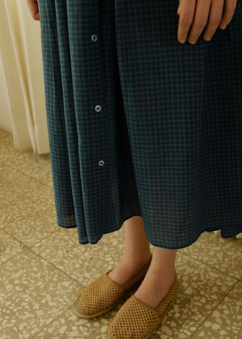 Cynthia-Washed Navy Dress handwoven cotton dress by MASON AND MILL in navy blue for women Worldwide
