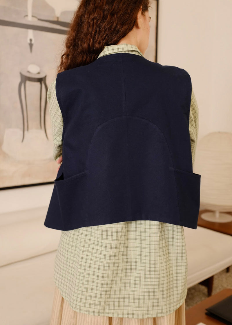 Briar Vest cotton jacket/overlay by MASON AND MILL in navy blue for women Worldwide