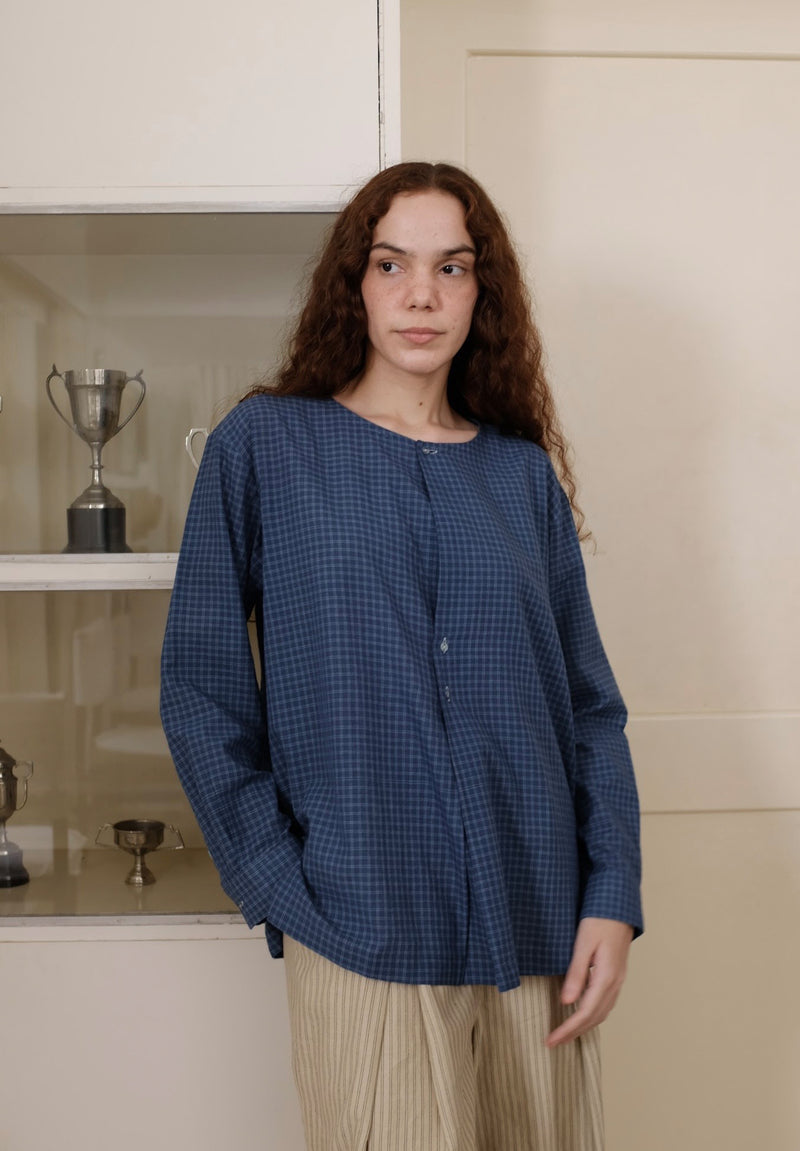 Aston Top handwoven cotton top/shirt by MASON AND MILL in navy blue for women Worldwide