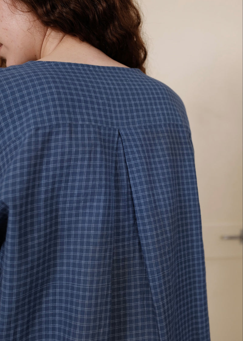Aston Top handwoven cotton top/shirt by MASON AND MILL in navy blue for women Worldwide