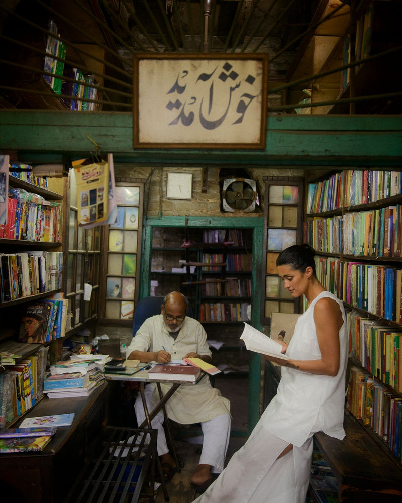 KAARI TUNIC SET 100% cotton by Ituvana in white color for women Worldwide