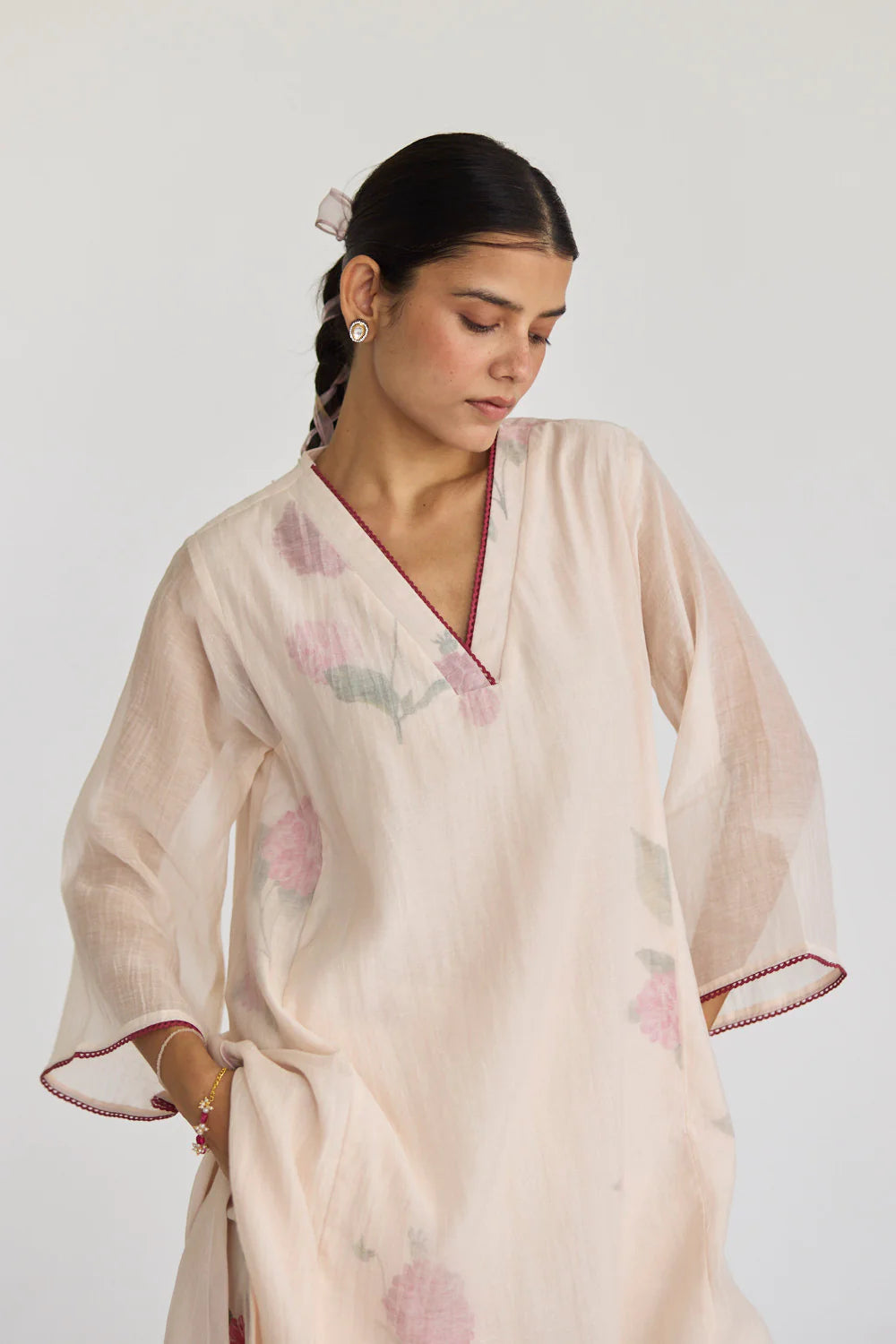 IVORY DHALIA KURTA SET