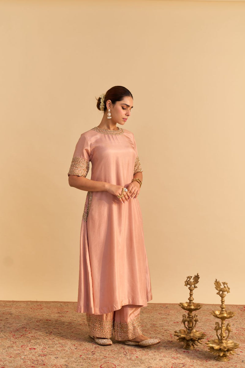 Ilana Off rose Silk Dabka Zardozi Embroidered Kurta Set by SHEETAL BATRA for women Worldwide