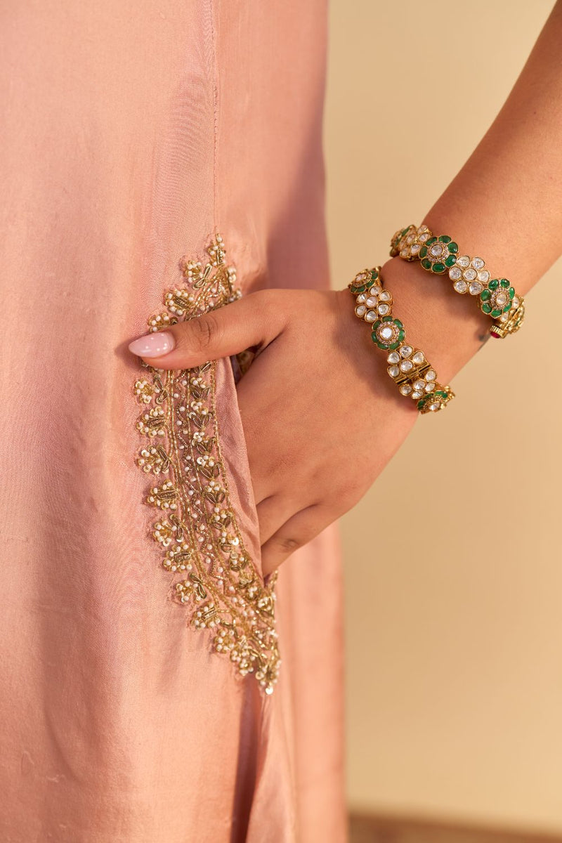 Ilana Off rose Silk Dabka Zardozi Embroidered Kurta Set by SHEETAL BATRA for women Worldwide