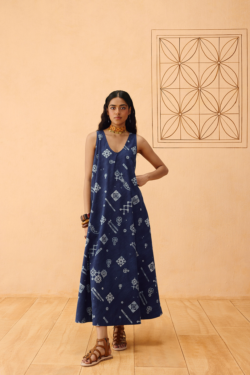 Indigo Ornament Organic Cotton Maxi Dress organic cotton poplin dress by SUI in indigo for women Worldwide