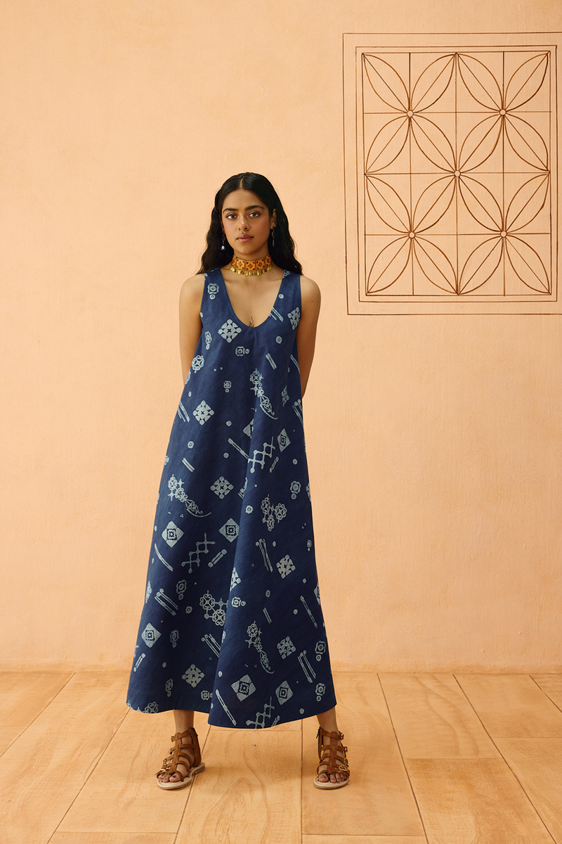 Indigo Ornament Organic Cotton Maxi Dress organic cotton poplin dress by SUI in indigo for women Worldwide