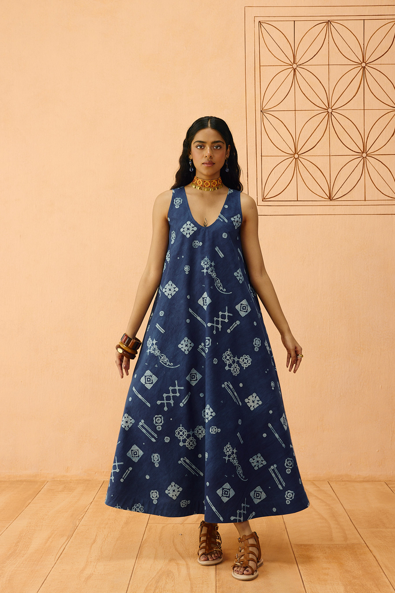 Indigo Ornament Organic Cotton Maxi Dress organic cotton poplin dress by SUI in indigo for women Worldwide