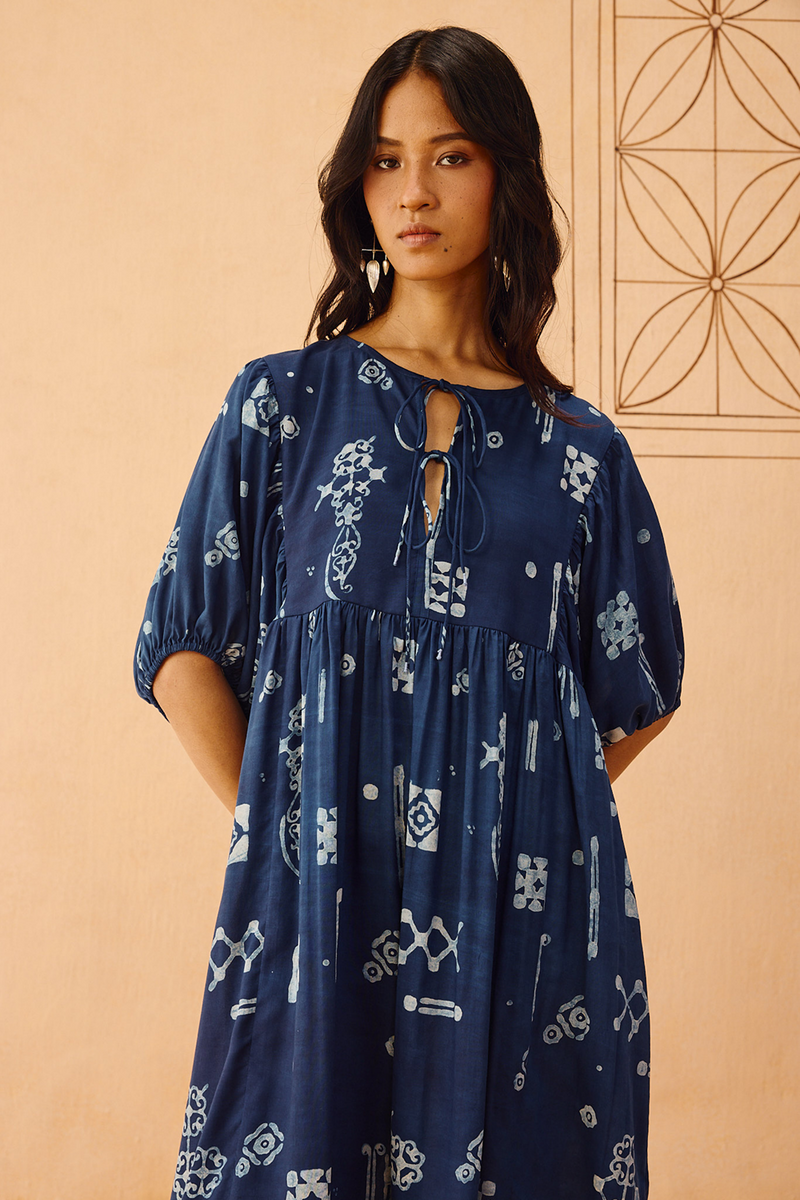 Indigo Wilds Lyocell Dress lyocell dress by SUI in indigo for women Worldwide