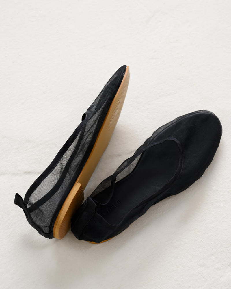 TULLE BALLET FLATS silk by Ituvana in black color for women Worldwide