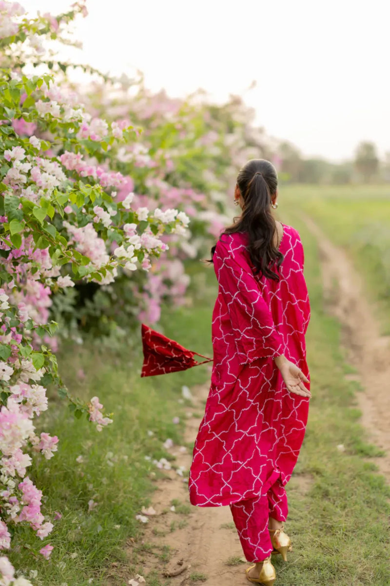 JAALI V2 KURTA SET-PINK silk by Dyelogue in pink color for women Worldwide