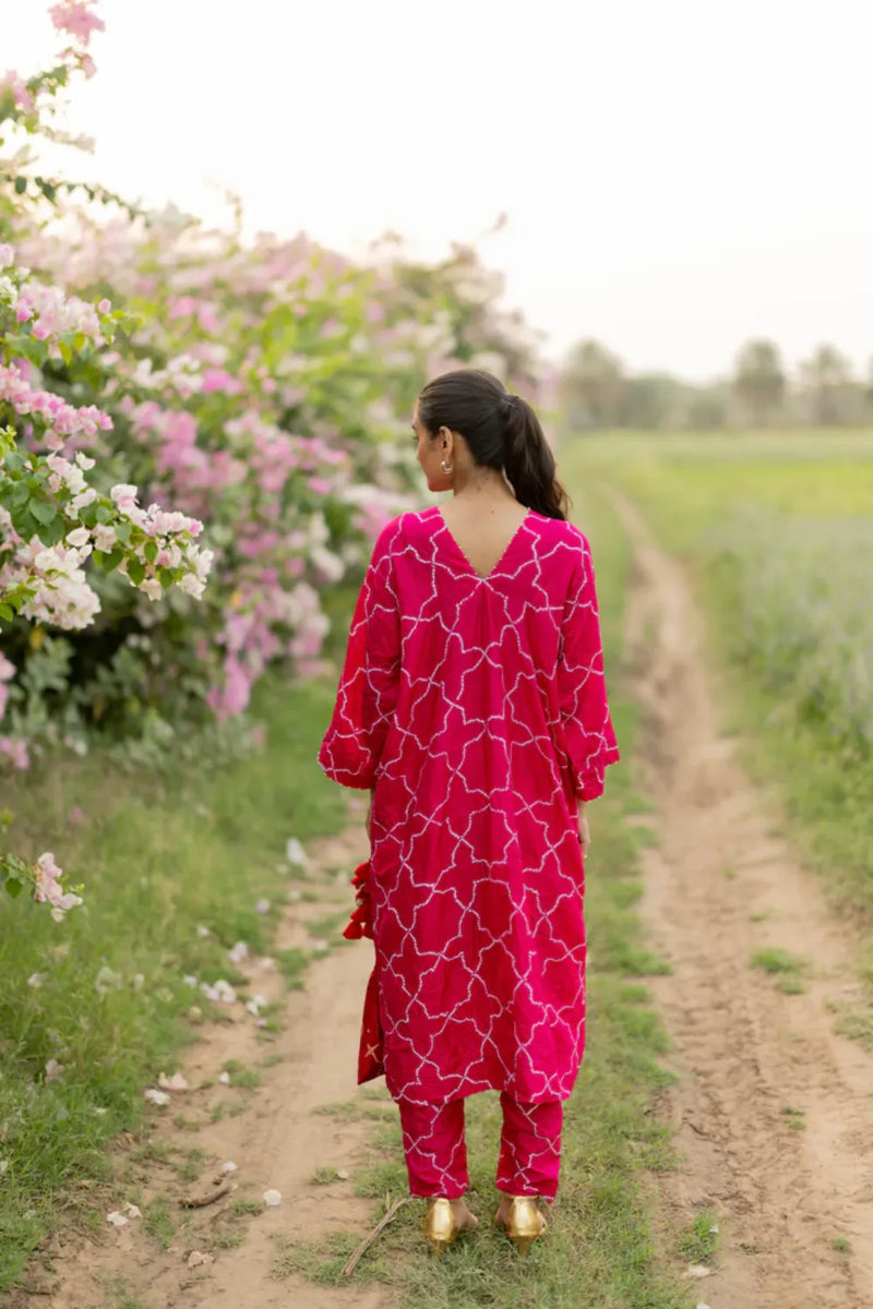 JAALI V2 KURTA SET-PINK silk by Dyelogue in pink color for women Worldwide