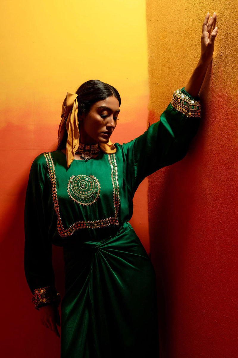 Vani Green Festive Tie up Kurta Dress