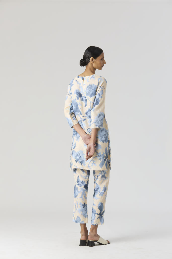 JUNO LINEN KURTA SET by Yam in blue color for women Worldwide