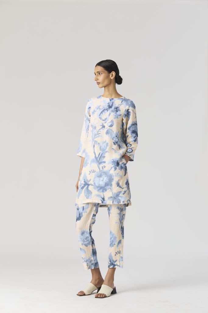 JUNO LINEN KURTA SET by Yam in blue color for women Worldwide
