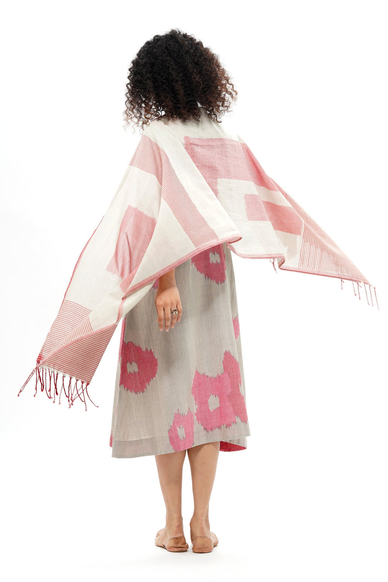 KIYO STOLE 100% cotton by Translate - Handwoven Ikat in grey color for women Worldwide