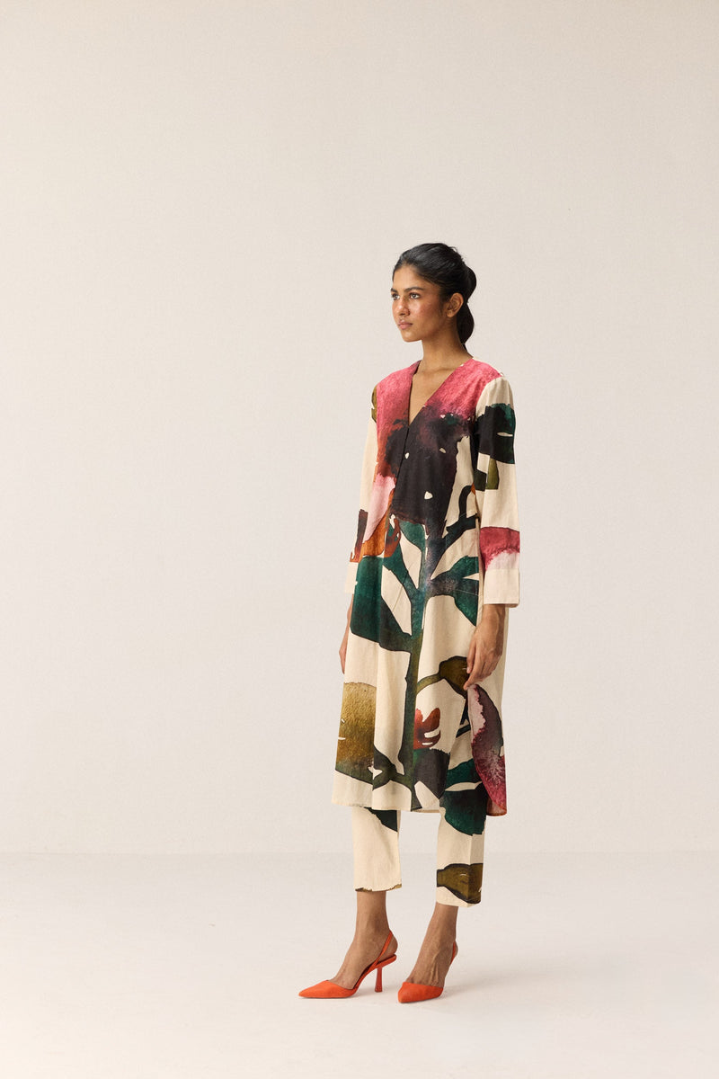 Flora Splash Kurta set cotton by Khara Kapas in white for women Worldwide