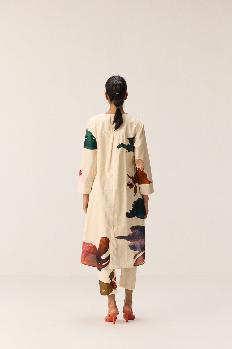 Flora Splash Kurta set cotton by Khara Kapas in white for women Worldwide