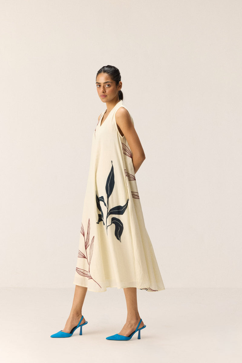 White magnolia Dress cotton by Khara Kapas in white for women Worldwide