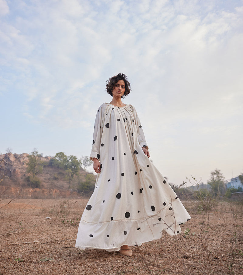 Luna Lilly cotton by Khara Kapas in white for women Worldwide