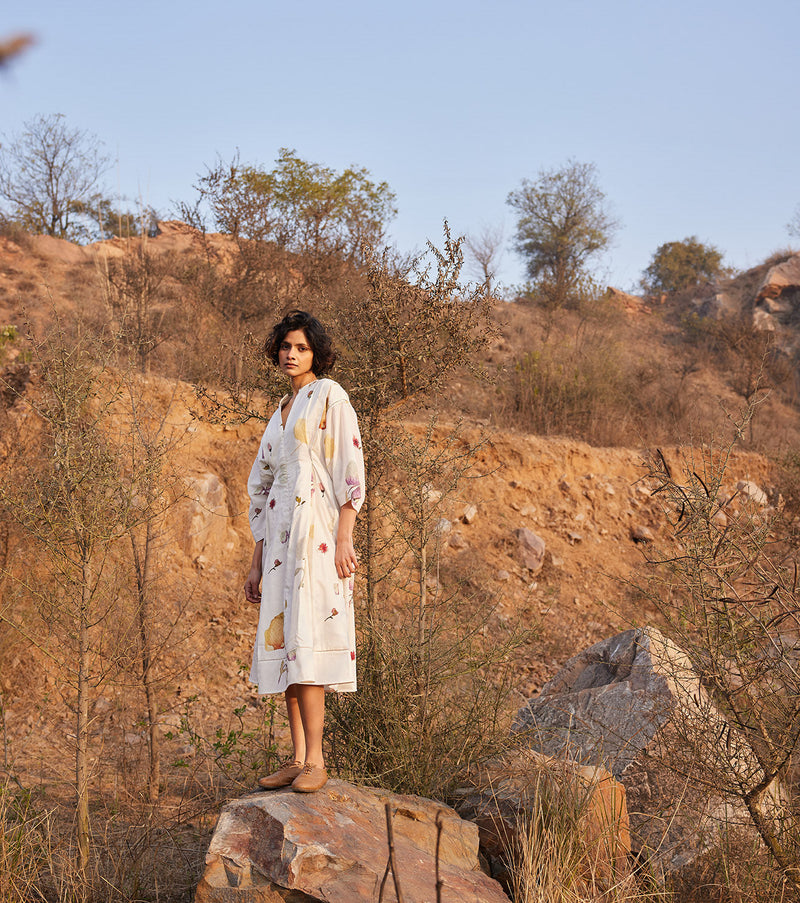 Aangan Dress cotton by Khara Kapas in white for women Worldwide
