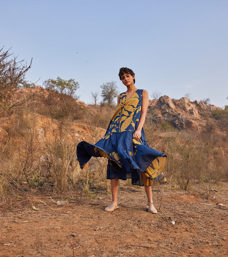 Sharbat cotton by Khara Kapas in blue for women Worldwide